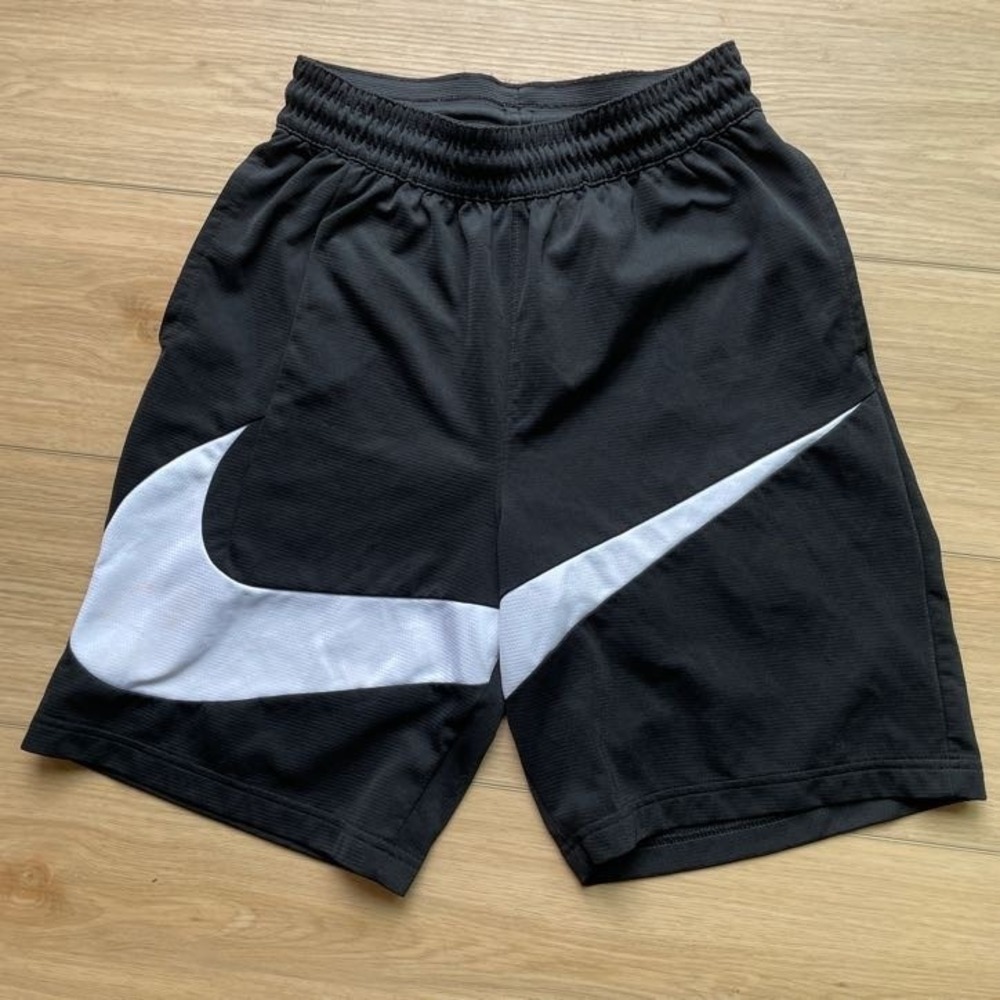 Nike Dri-FIT Mens Shorts Black White Big Swoosh Mesh Athletic Small 115